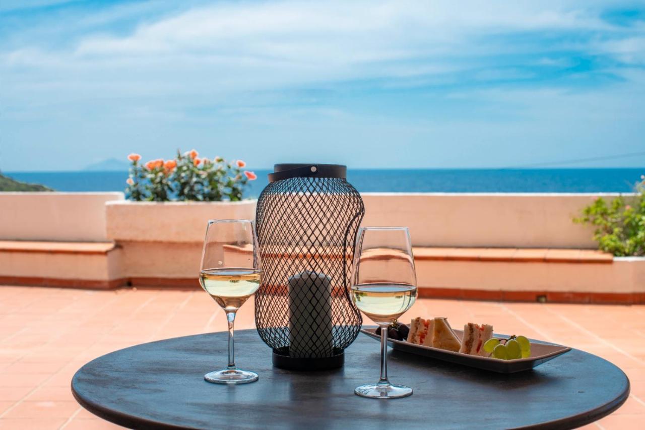 Hotel Baia Imperiale Spiaggia di Cavoli Zewnętrze zdjęcie