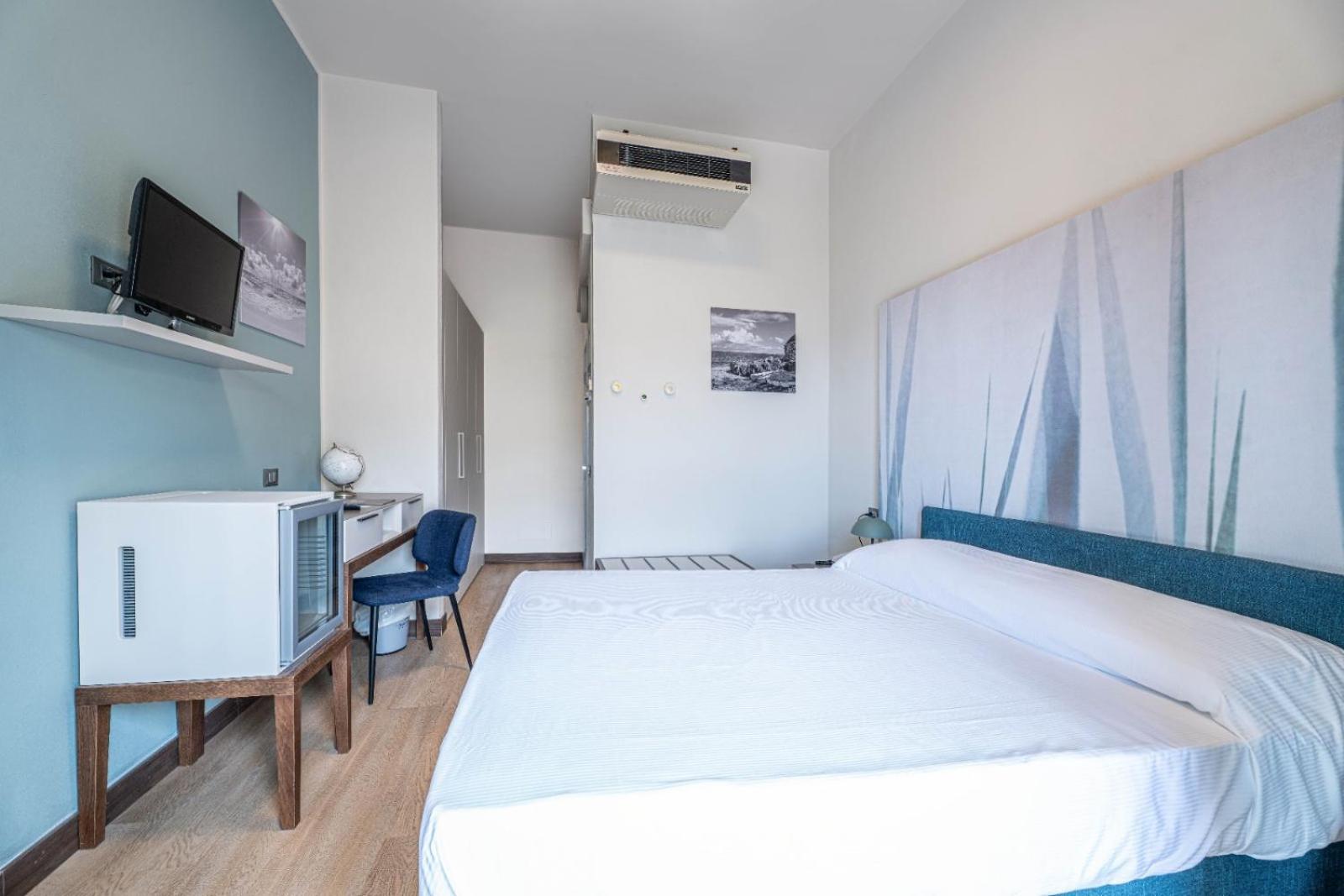 Hotel Baia Imperiale Spiaggia di Cavoli Zewnętrze zdjęcie